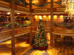 Disney Dream Atrium picture