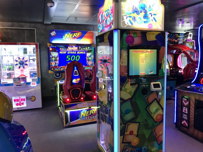 Carnival Miracle Warehouse Arcade Pictures