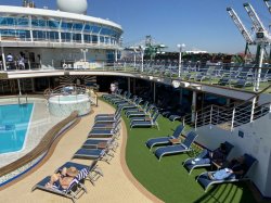 Emerald Princess Neptunes Reef and Pool picture