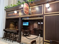 Anthem of the Seas English Pub picture