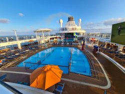 Anthem of the Seas Outdoor Pool picture