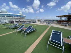 Emerald Princess Sun Deck picture