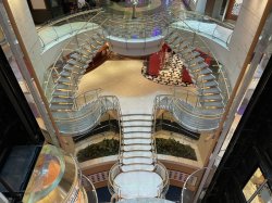 Freedom of the Seas Royal Promenade picture