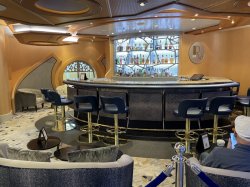 Navigator of the Seas R Bar picture