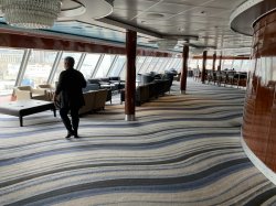 Norwegian Gem Spinnaker Lounge picture