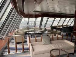 Norwegian Gem Spinnaker Lounge picture