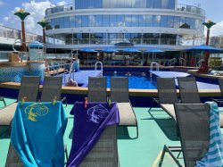 Norwegian Gem Tahitian Pool picture