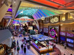 Oasis of the Seas Royal Promenade picture