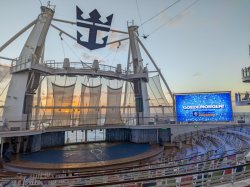 Symphony of the Seas Aqua Theater picture