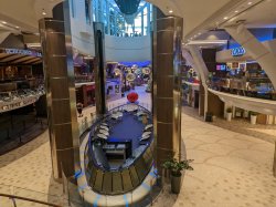 Symphony of the Seas Rising Tide Bar picture