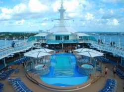 Vision of the Seas Main Pool picture