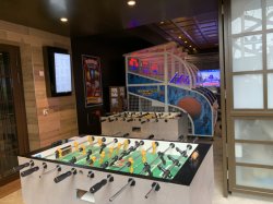 Oasis of the Seas Playmakers Bar picture