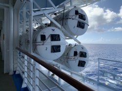 Oasis of the Seas Jogging Track picture