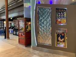 Oasis of the Seas Boardwalk picture