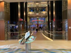 Oasis of the Seas Boardwalk picture