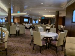 Oasis of the Seas Main Dining Room picture