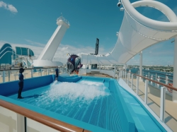 Wonder of the Seas Flowrider picture