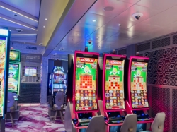 Wonder of the Seas Casino Royale picture