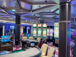 Wonder of the Seas Casino Royale picture