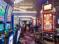 Wonder of the Seas Casino Royale picture