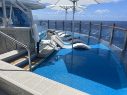 Wonder of the Seas Suite Sun Deck Pictures