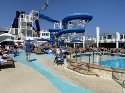 Norwegian Bliss Pool picture