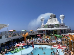 Odyssey of the Seas Main Pool picture