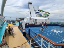 Freedom of the Seas Sports Court picture