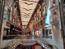 Freedom of the Seas Royal Promenade picture