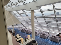 Norwegian Joy Horizon Lounge picture