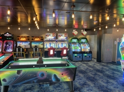 Wonder of the Seas Arcade picture