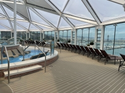 Wonder of the Seas Solarium picture