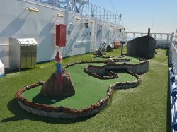 Carnival Splendor Mini Golf picture