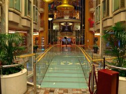 Independence of the Seas Royal Promenade picture
