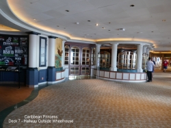 Caribbean Princess Wheelhouse Bar picture