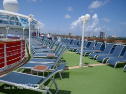 Caribbean Princess Sun deck mid-ship picture