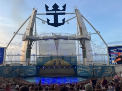 Allure of the Seas Aquatheater picture