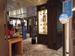 Norwegian Spirit Tides Boutique picture