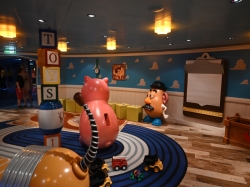 Disney Fantasy Oceaneer Club picture