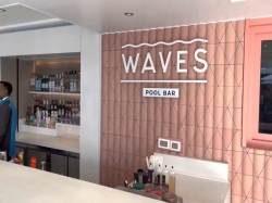 Norwegian Prima Waves Pool Bar picture