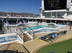 Sapphire Princess Neptunes Reef & Pool picture