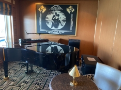 Crooners Lounge & Bar picture