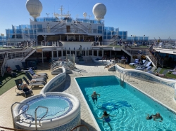 Sapphire Princess Neptunes Reef & Pool picture