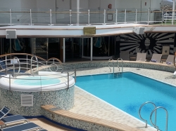 Emerald Princess Neptunes Reef and Pool picture