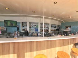 Norwegian Jewel Topsiders Bar picture