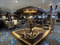 Ovation of the Seas Schooner Bar picture