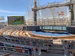 Allure of the Seas Aquatheater picture