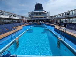 Norwegian Sky Pools picture