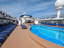 Norwegian Sky Pools picture