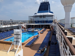 Norwegian Sky Pools picture